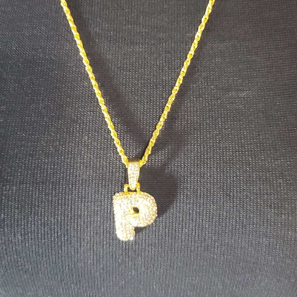Gold inital necklace